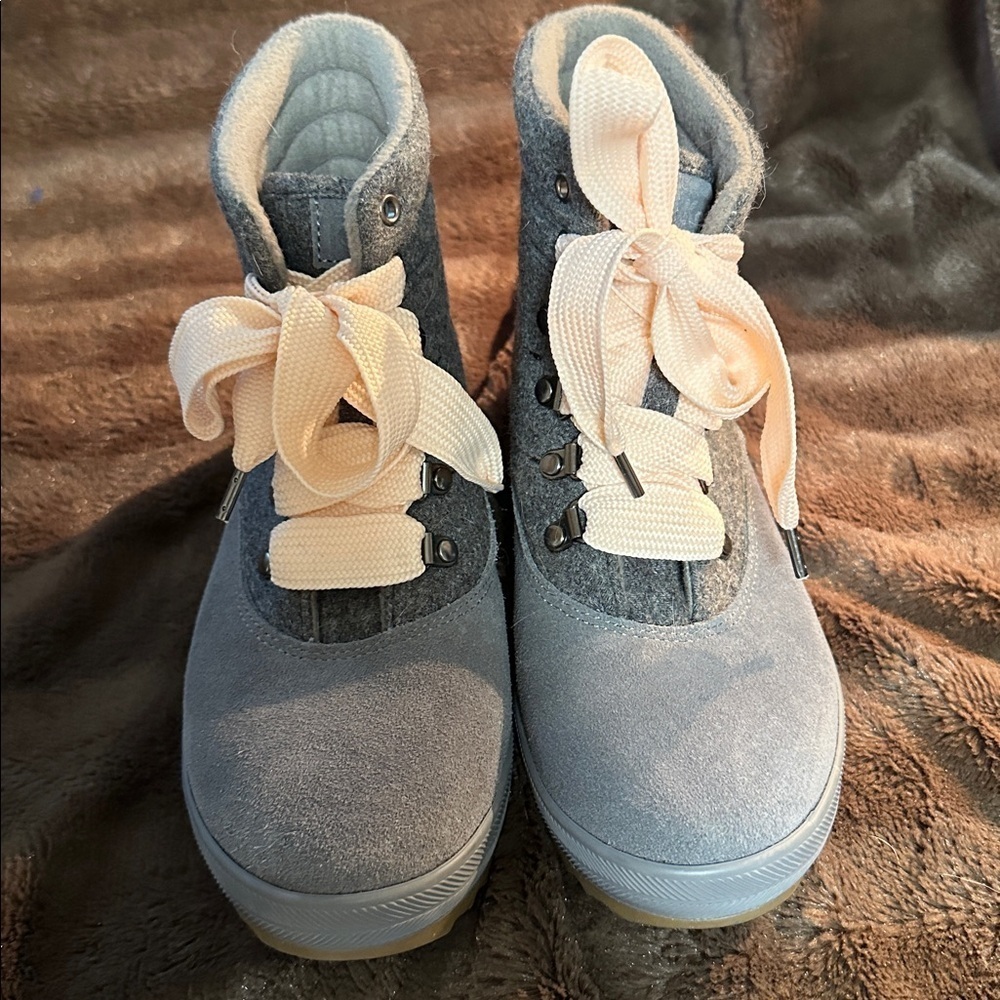 Keds Suede Camp Water Resistant Gray Boots with Pale Pink Laces
